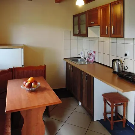In Near Puszcza Bukowa, Cleaning Included 度假居